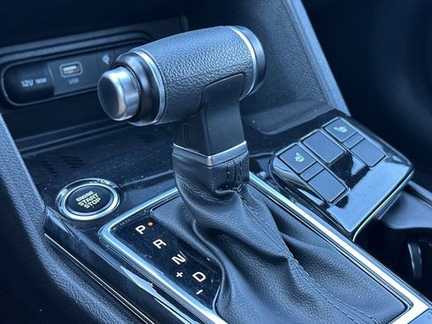 Used 2023 Kia Sportage EX image 19