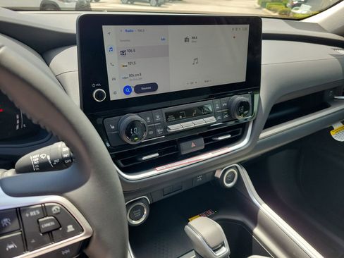 New 2026 Toyota Grand Highlander XLE FWD image 23