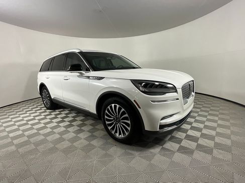 Certified 2023 Lincoln Aviator Reserve image 6