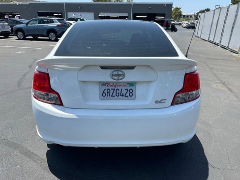 Used 2011 Scion tC FWD image 3
