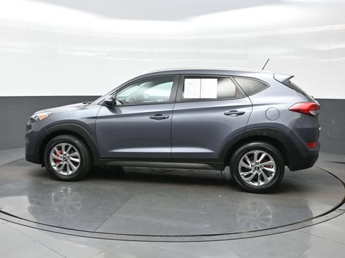 Used 2016 Hyundai Tucson SE w/ Option Group 02 FWD image 3