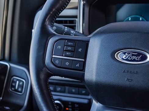 Used 2024 Ford F250 Lariat w/ Sport Appearance Package AWD/4WD image 18