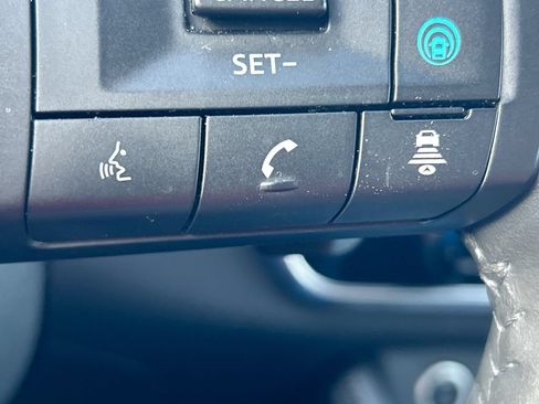 Used 2021 Nissan Rogue Platinum FWD image 18