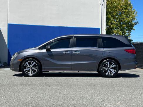Used 2021 Honda Odyssey Touring image 6