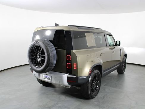 Used 2025 Land Rover Defender 110 S AWD/4WD image 3