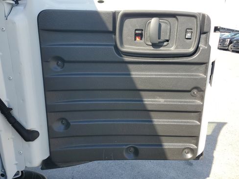 Used 2024 Chevrolet Express 2500 w/ Driver Convenience Package image 15