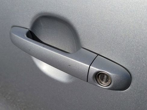 Used 2012 Hyundai Elantra GLS w/ Preferred Pkg image 6