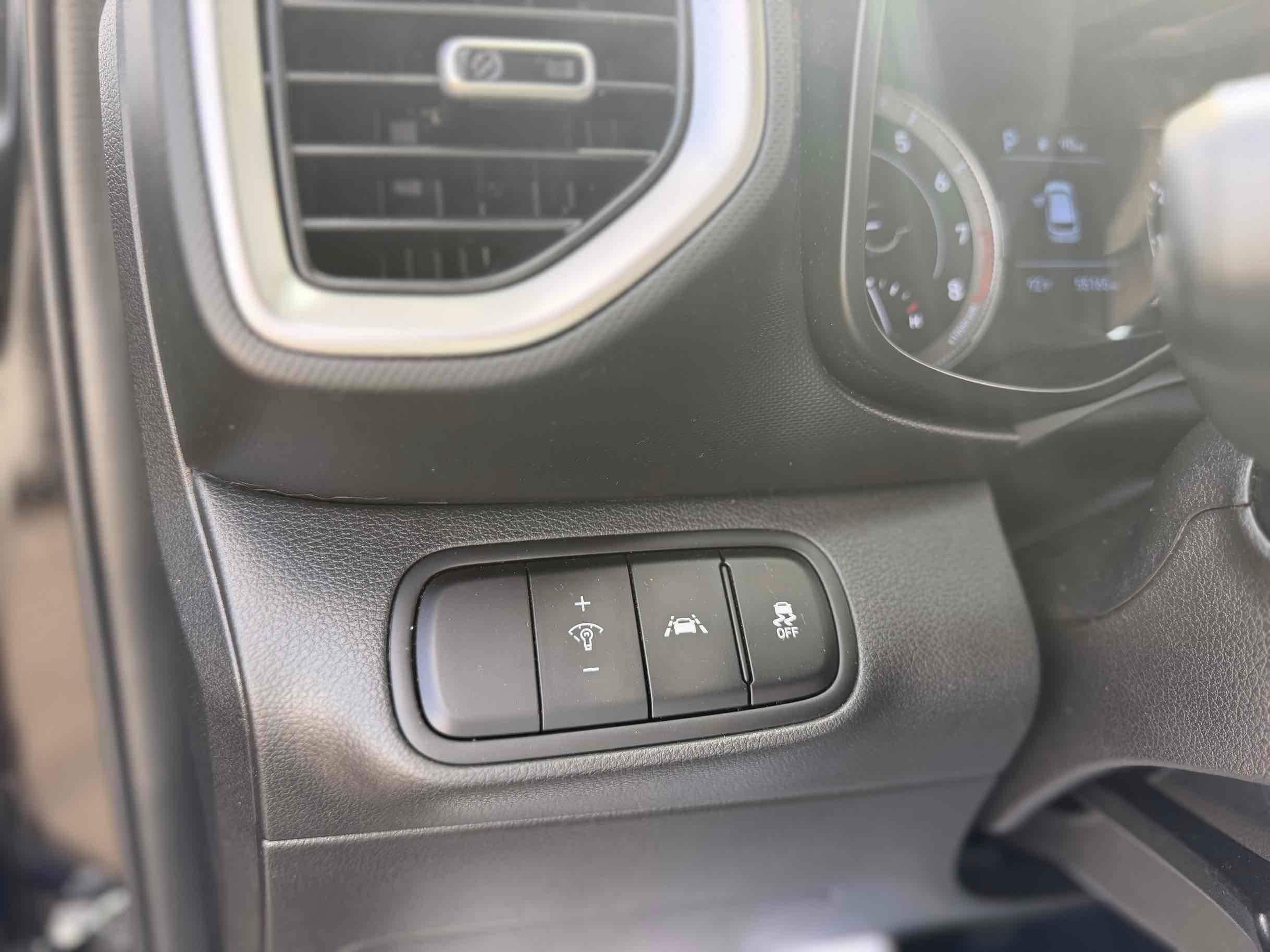 Used 2021 Hyundai Venue SE FWD image 20