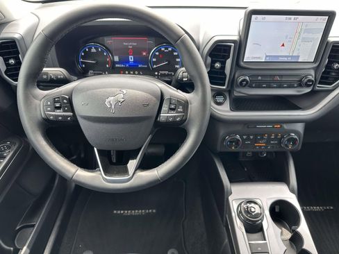 Used 2024 Ford Bronco Sport Outer Banks w/ Tech Package AWD/4WD image 8