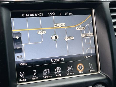 Used 2014 Jeep Grand Cherokee Limited image 19