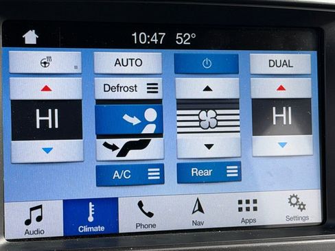 Used 2018 Ford Explorer Platinum image 28