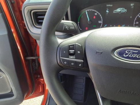 Used 2024 Ford Maverick XL image 12