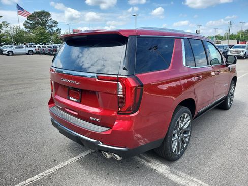 New 2026 GMC Yukon Denali Ultimate AWD/4WD image 3