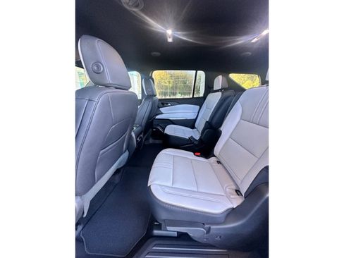 New 2026 Chevrolet Traverse High Country image 13