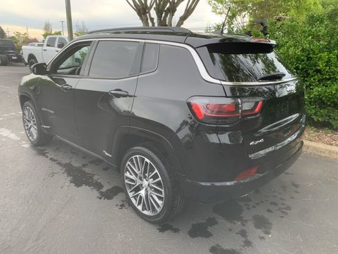 Used 2023 Jeep Compass Limited w/ Elite Group AWD/4WD image 2