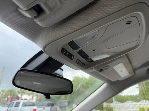 Used 2015 Chevrolet Impala LTZ image 21