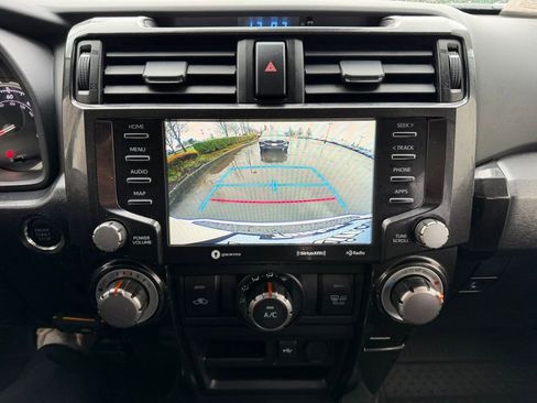 Used 2021 Toyota 4Runner TRD Off-Road Premium AWD/4WD image 21