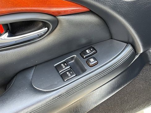 Used 2003 Lexus SC 430 Convertible image 20