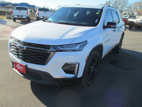 Certified 2023 Chevrolet Traverse Premier w/ Redline Edition image 10