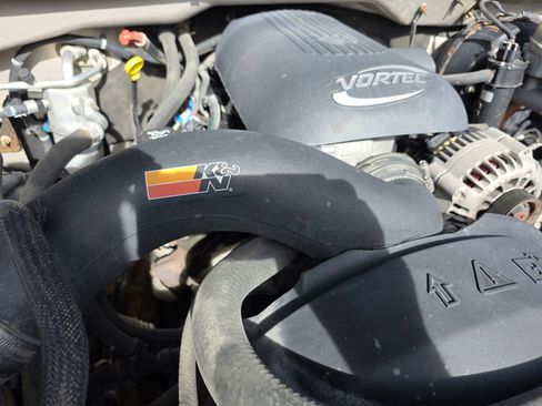 Used 2004 Chevrolet Silverado 1500 Z71 Pickup 4D 6 1/2 ft w/ Light Duty Power Package image 36