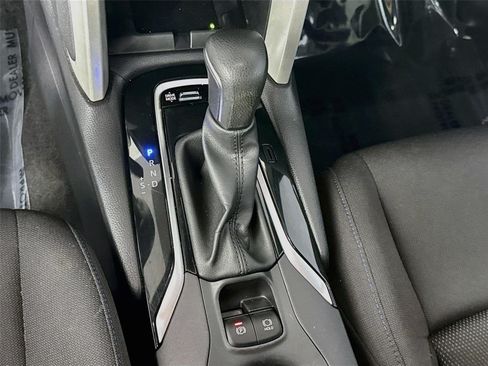 Used 2024 Toyota Corolla Cross AWD Hybrid image 18