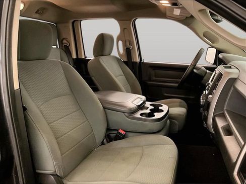 Used 2015 RAM 1500 Express AWD/4WD image 8