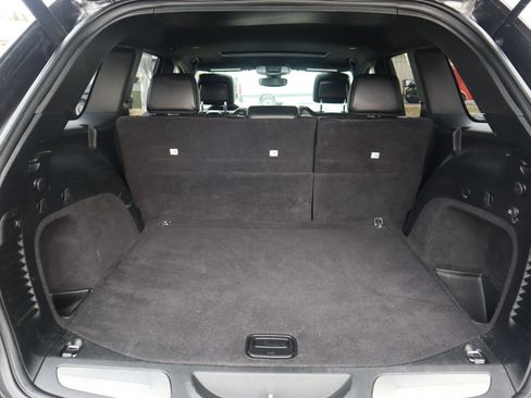 Used 2018 Jeep Grand Cherokee Limited image 49