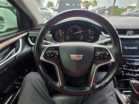 Used 2019 Cadillac XTS Luxury FWD image 17