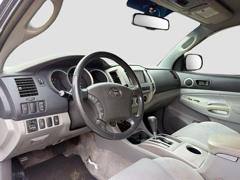 Used 2010 Toyota Tacoma 4x4 Access Cab V6 image 4