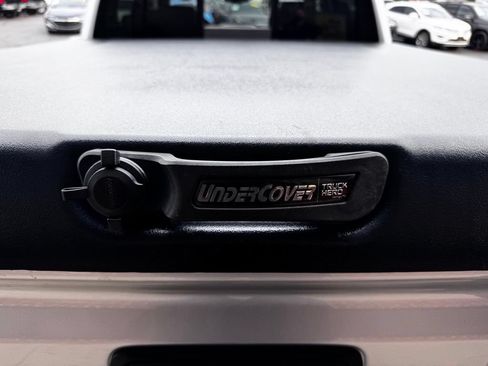Used 2018 GMC Sierra 1500 SLT AWD/4WD image 39