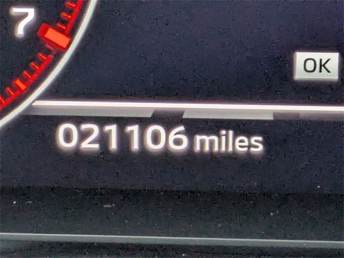 Used 2024 Mitsubishi Outlander SEL image 34