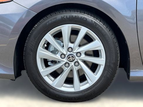 Used 2023 Toyota Camry LE AWD/4WD image 11