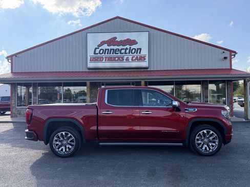 Used 2024 GMC Sierra 1500 Denali w/ Denali Reserve Package AWD/4WD image 3