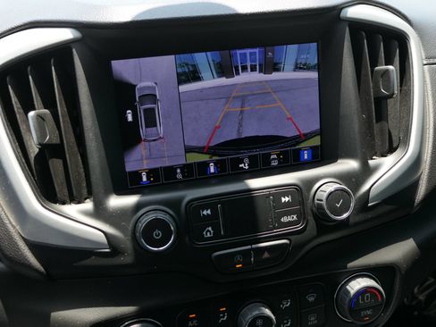 Used 2022 GMC Terrain SLT w/ Tech Package FWD image 20