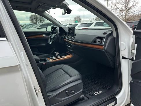 Used 2021 Audi Q5 2.0T Premium w/ Convenience Package image 29