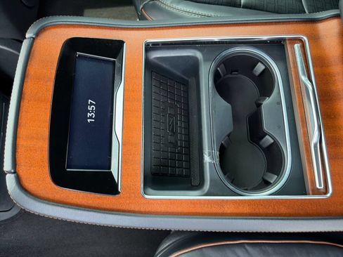 Used 2025 Lincoln Navigator L Black Label AWD/4WD image 34