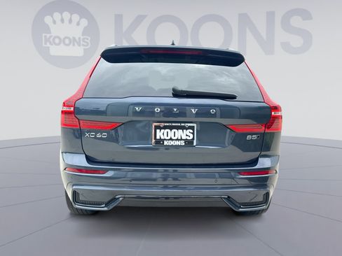 Used 2023 Volvo XC60 B5 Plus AWD/4WD image 15