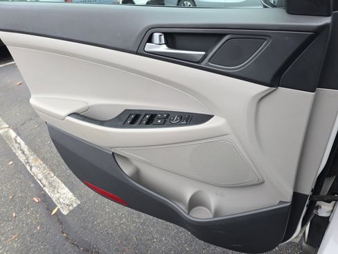 Used 2017 Hyundai Tucson Sport image 25