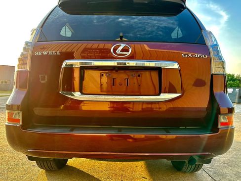 Used 2019 Lexus GX 460 Premium w/ Premium Package AWD/4WD image 6
