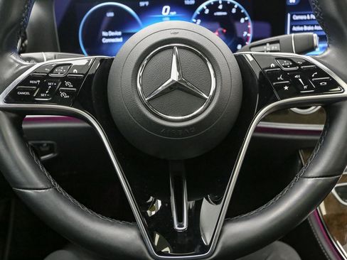 Used 2021 Mercedes-Benz E 350 4MATIC Sedan image 40