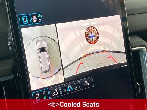 Used 2025 GMC Yukon Denali AWD/4WD image 3
