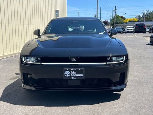 Used 2024 Dodge Charger Daytona R/T w/ Plus Group AWD/4WD image 6