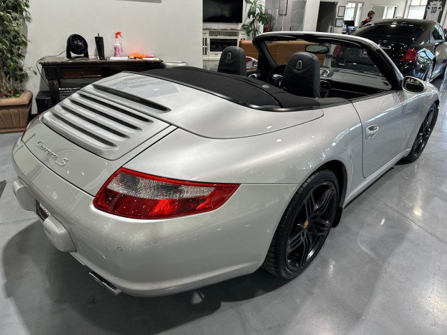 Used 2006 Porsche 911 Carrera S RWD image 32
