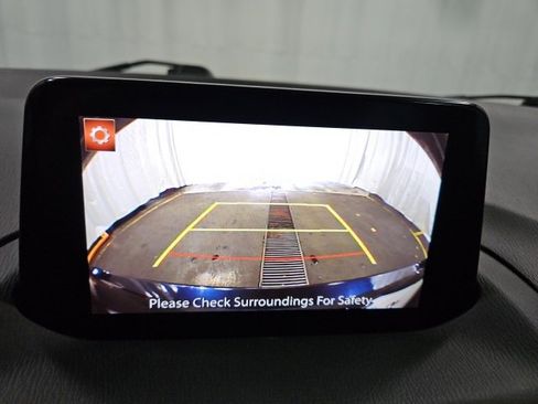 Used 2018 MAZDA MAZDA3 Touring image 17