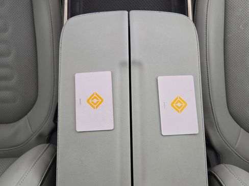 Used 2024 Rivian R1S Adventure AWD/4WD image 31