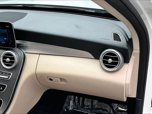Used 2019 Mercedes-Benz C 300 Sedan image 19