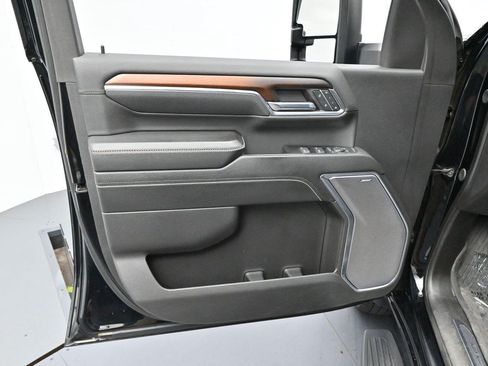 Used 2024 GMC Sierra 3500 Denali w/ Denali Reserve Package AWD/4WD image 9