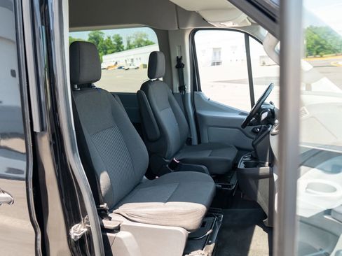 Used 2018 Ford Transit 350 XLT RWD image 19