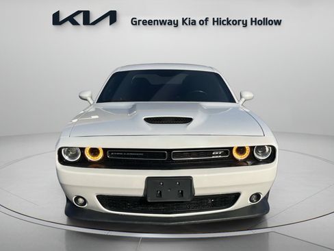Used 2022 Dodge Challenger GT RWD image 2
