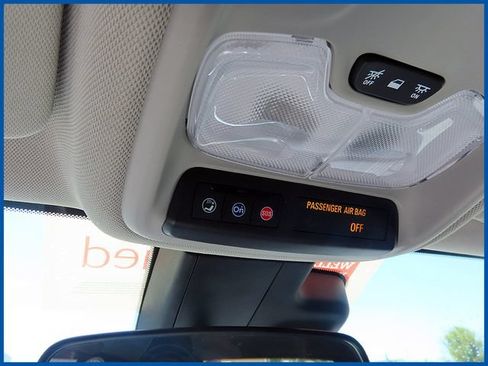 Used 2022 Buick Encore GX Select FWD image 19